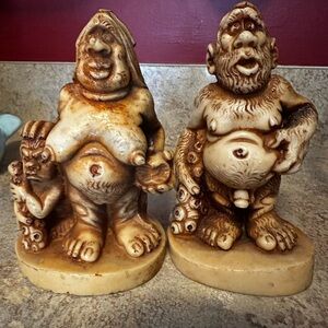Caveman Family statues prehistoric humans  Vintage from the 1970s